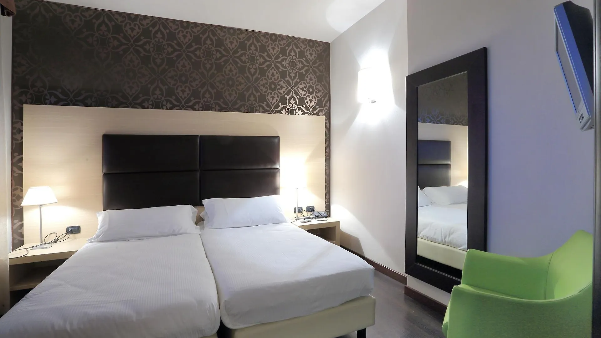 בולאטה Hotel La Torretta 3*,  איטליה
